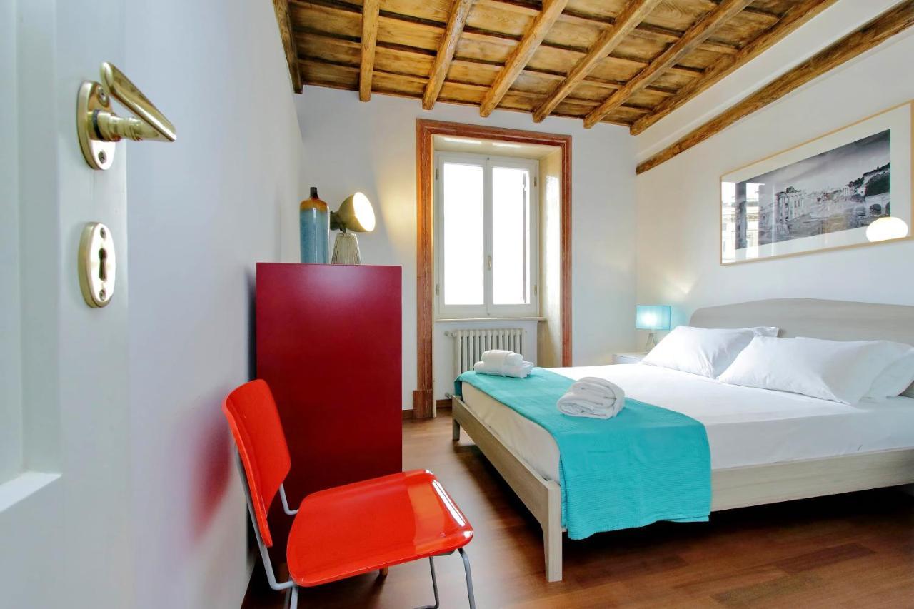 Apartmán Ych-Farnese Charme Řím Exteriér fotografie