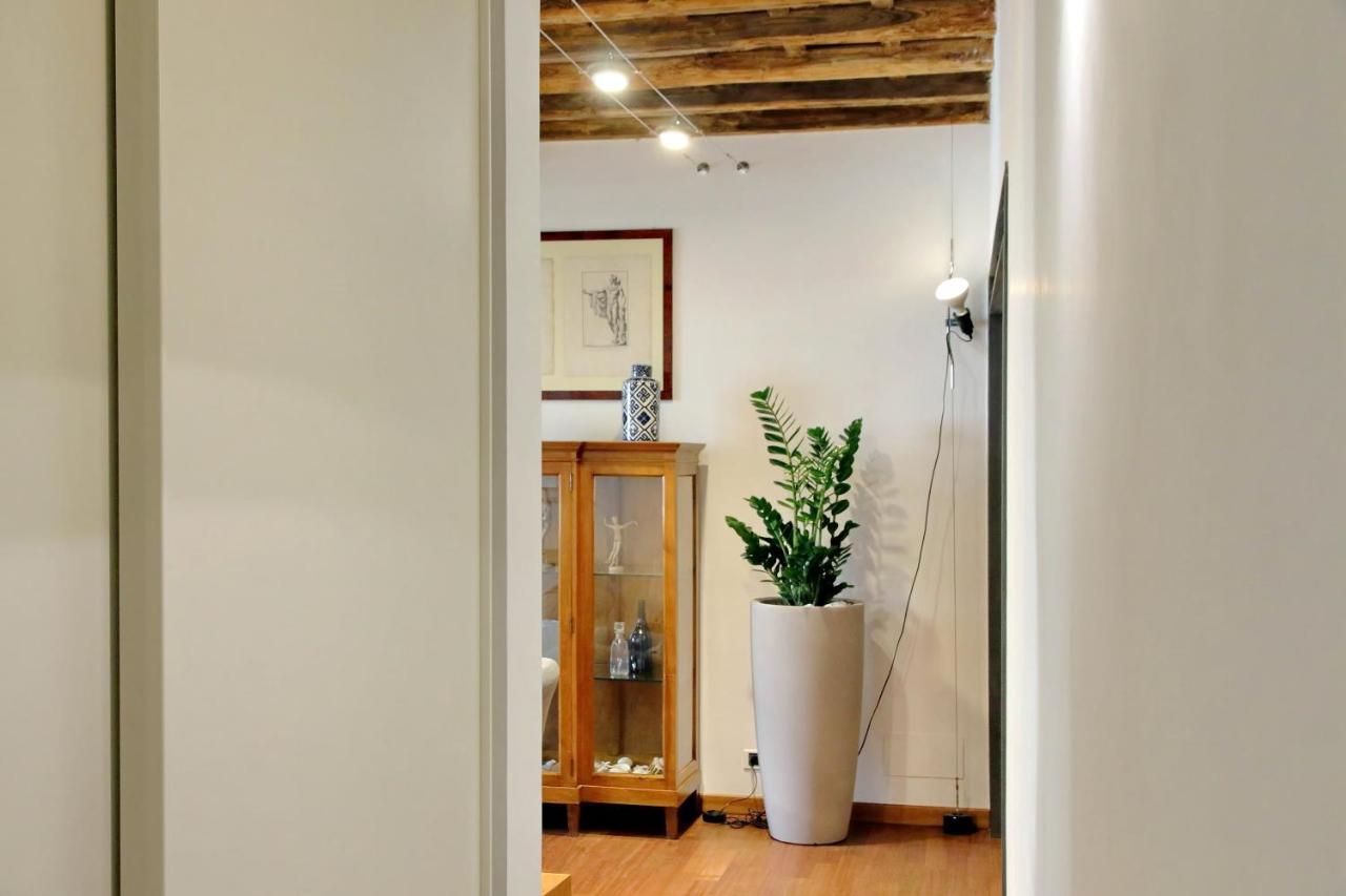 Apartmán Ych-Farnese Charme Řím Exteriér fotografie