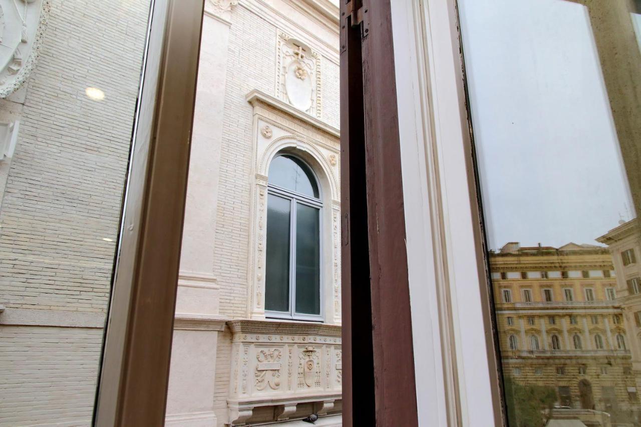 Apartmán Ych-Farnese Charme Řím Exteriér fotografie